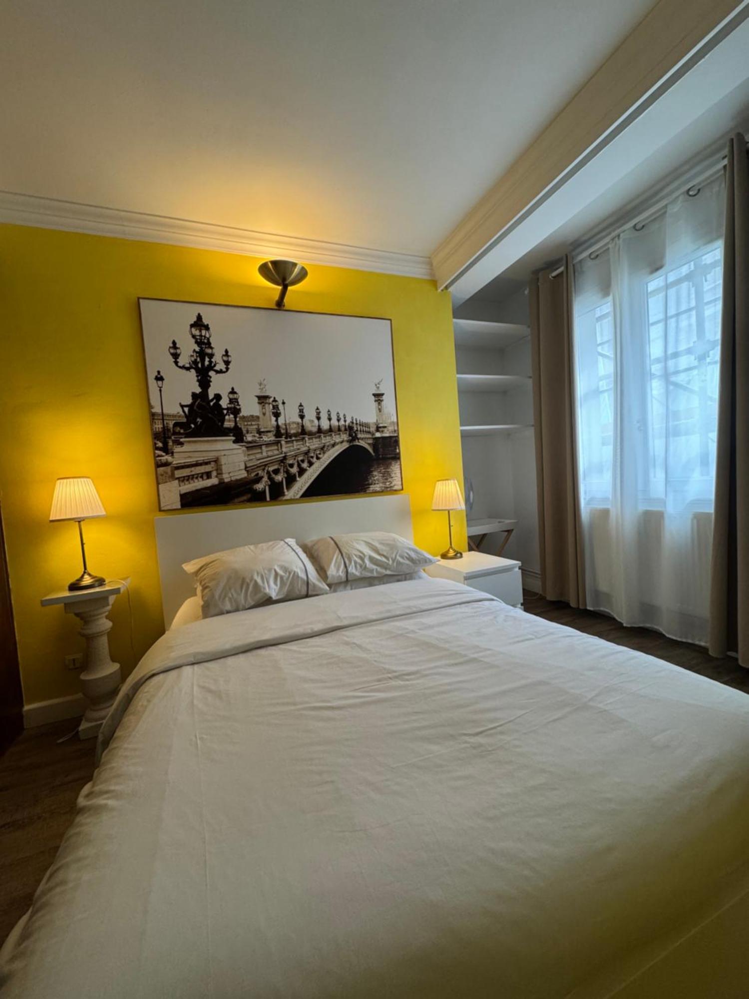Red Flat Paris Apartment Bagian luar foto